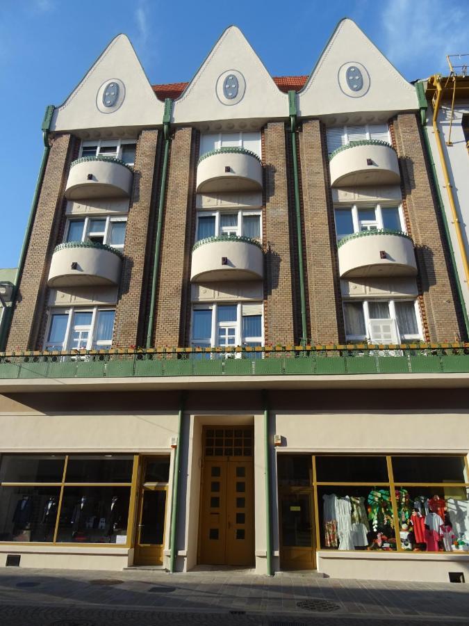 Art Nouveau Apartment Ultracentral Oradea Zewnętrze zdjęcie